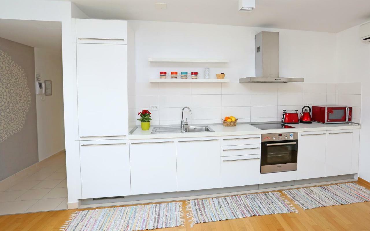 Luxury Apts Leone Split Centre Экстерьер фото