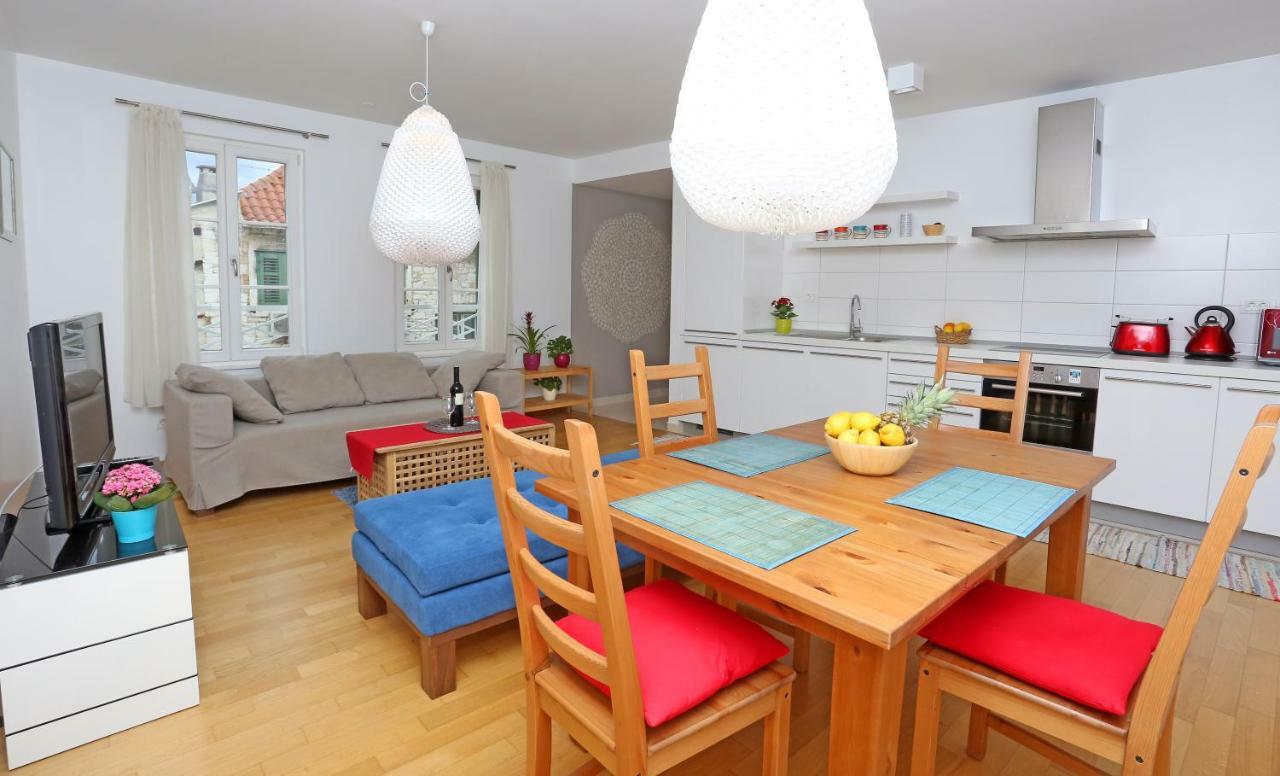 Luxury Apts Leone Split Centre Экстерьер фото