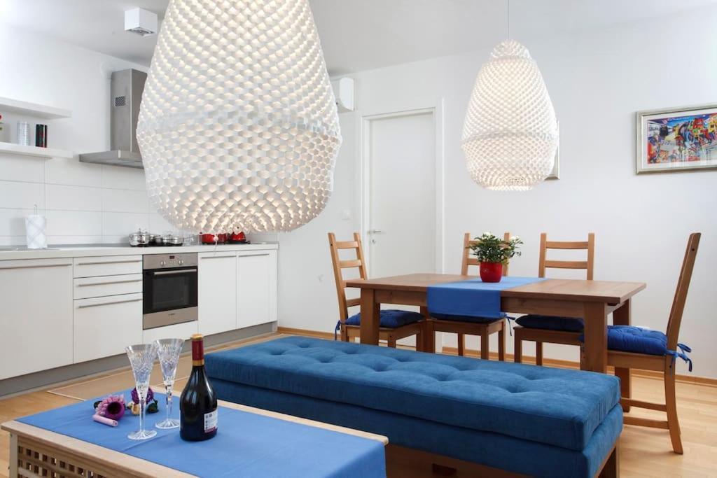 Luxury Apts Leone Split Centre Экстерьер фото